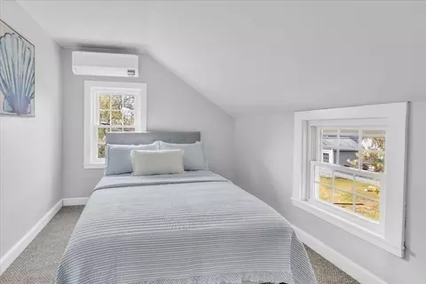 Bedroom - 6 Everett Ave, Wareham, MA 02571 photo 2 of 4
