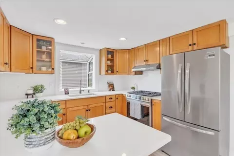 Kitchen - 6 Everett Ave, Wareham, MA 02571 photo 1 of 4