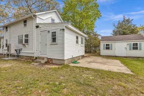 Exterior - 6 Everett Ave, Wareham, MA 02571 photo 2 of 7