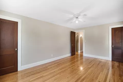 1007 Allen St, Springfield, MA 01118 photo 20