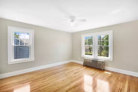 1007 Allen St, Springfield, MA 01118 photo 23