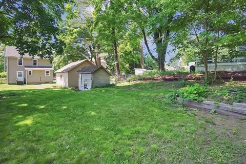 1007 Allen St, Springfield, MA 01118 photo 33