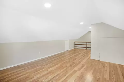 1007 Allen St, Springfield, MA 01118 photo 29