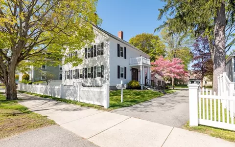 46-48 E Main St, Georgetown, MA 01833