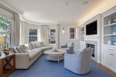 70 High St #1, Boston, MA 02129