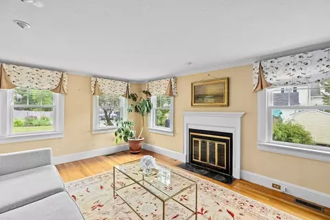 Living - 47 Lafayette Ave, Hingham, MA 02043 photo 3 of 3