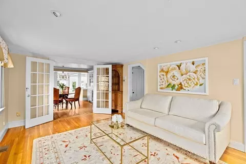 Living - 47 Lafayette Ave, Hingham, MA 02043 photo 2 of 3