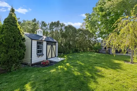 Exterior - 47 Lafayette Ave, Hingham, MA 02043 photo 4 of 5