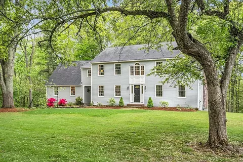 16 Tallard Rd, Westford, MA 01886
