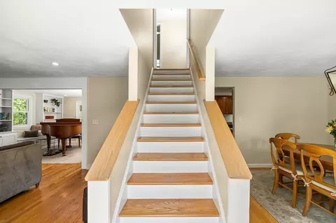 114 Hull St, Beverly, MA 01915 photo 16