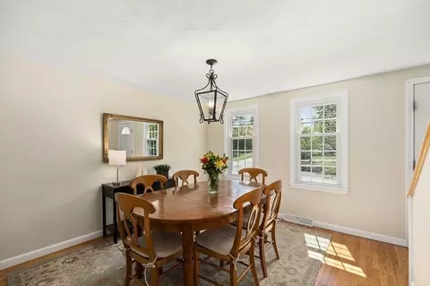 114 Hull St, Beverly, MA 01915 photo 14