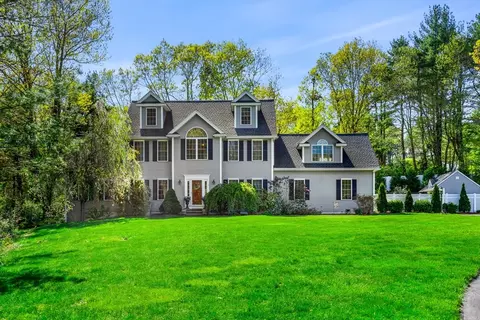 6 Holly Dr, Chelmsford, MA 01824