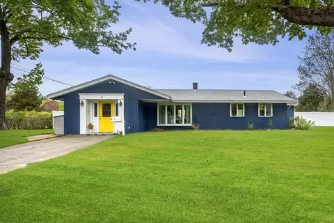 4 Dondi Rd, Beverly, MA 01915