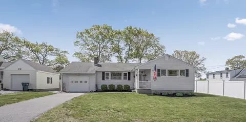 28 Harrison Ave, Easton, MA 02356