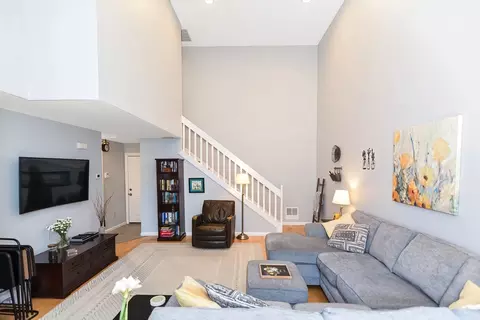 10 Country Club Ln #C, Milford, MA 01757