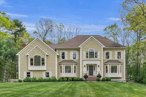 60 Sunset Rock Rd, North Andover, MA 01845