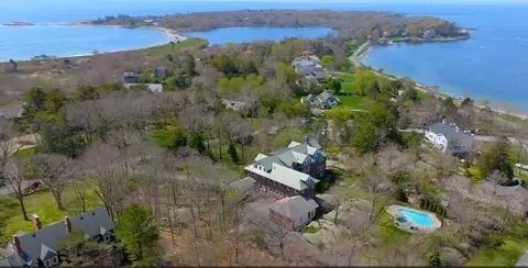 12 Edgemoor Rd, Gloucester, MA 01930 photo 2