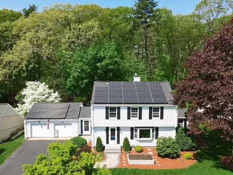 162 Oakcrest Dr, Framingham, MA 01701