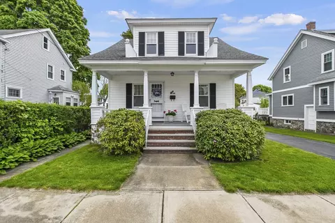 64 Hawthorn St, Lowell, MA 01851