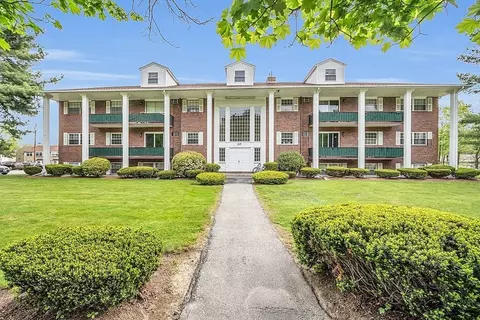 237 N Main St #5, Andover, MA 01810
