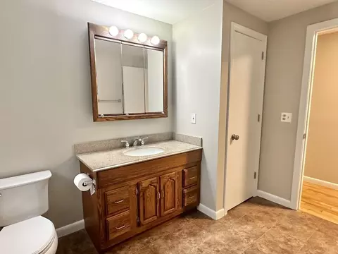 8 Kimberly Ln, Easthampton, MA 01027 photo 19