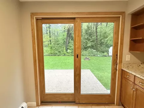 8 Kimberly Ln, Easthampton, MA 01027 photo 22