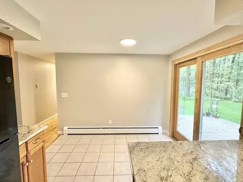8 Kimberly Ln, Easthampton, MA 01027 photo 10