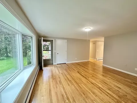 8 Kimberly Ln, Easthampton, MA 01027 photo 13