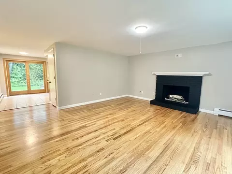 8 Kimberly Ln, Easthampton, MA 01027 photo 14