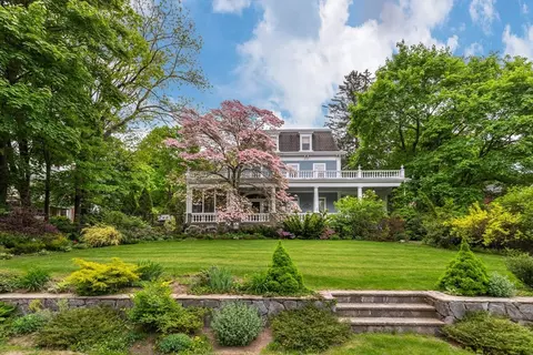 7 Stevens St, Winchester, MA 01890