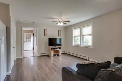 Living - 123 E Main St, Georgetown, MA 01833 photo 3 of 4