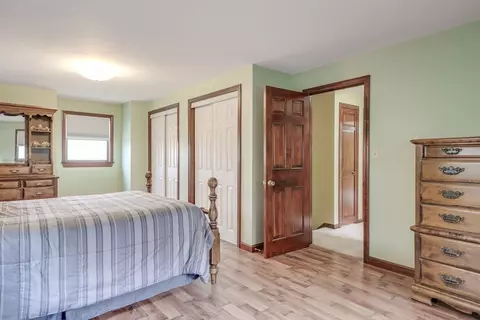 Bedroom - 123 E Main St, Georgetown, MA 01833 photo 3 of 4