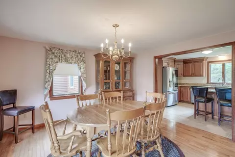Dining - 123 E Main St, Georgetown, MA 01833 photo 2 of 2