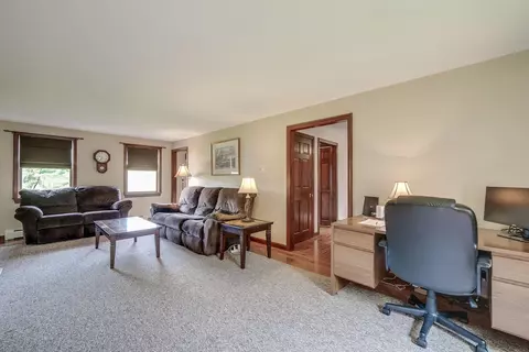 Living - 123 E Main St, Georgetown, MA 01833 photo 2 of 4