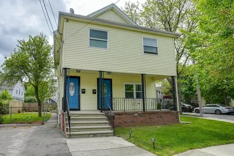 135 Palmer St #1, Arlington, MA 02474