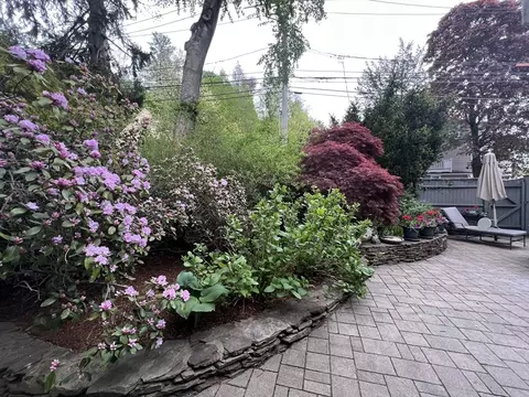 Exterior - 450 Main St, Amesbury, MA 01913 photo 6 of 7