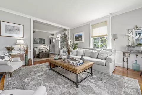 Living - 450 Main St, Amesbury, MA 01913 photo 2 of 6