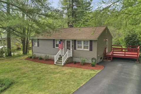 12 Ferncroft Rd, Leicester, MA 01524