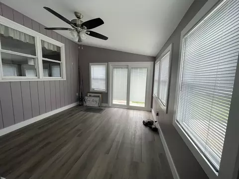 672 Grinnell St, Fall River, MA 02721 photo 36