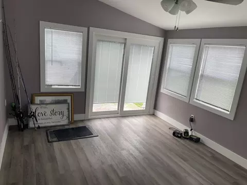 672 Grinnell St, Fall River, MA 02721 photo 33