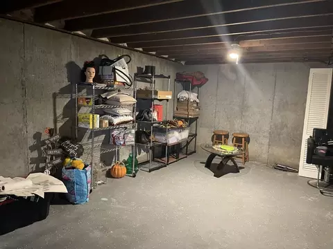 672 Grinnell St, Fall River, MA 02721 photo 24