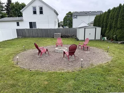 672 Grinnell St, Fall River, MA 02721 photo 5
