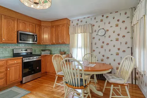 Kitchen - 29 Parker St, Maynard, MA 01754 photo 2 of 3