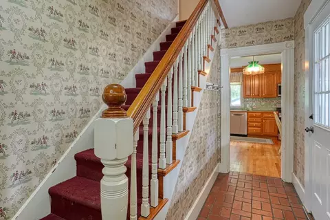 Entry Way - 29 Parker St, Maynard, MA 01754 photo 1 of 1