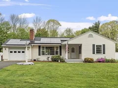 150 Bickford Hill Rd, Gardner, MA 01440