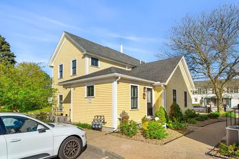 Exterior - 172 Main St #11, Rowley, MA 01969 photo 2 of 4