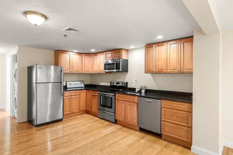 Kitchen - 172 Main St #11, Rowley, MA 01969 photo 1 of 3