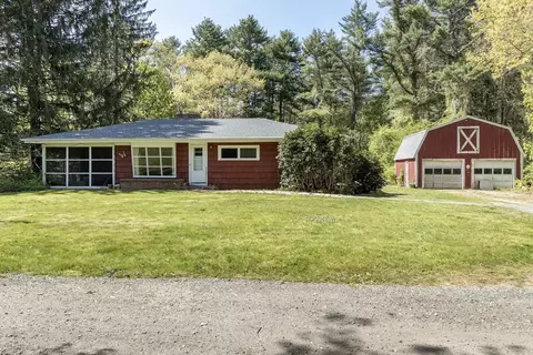 14 Musterfield Ln, Halifax, MA 02338
