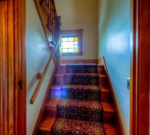 Entry Way - 249 Webster St, Worcester, MA 01603 photo 2 of 2