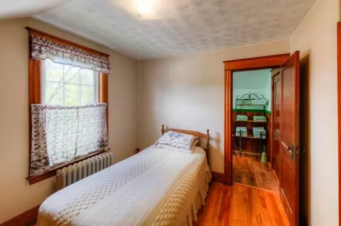 Bedroom - 249 Webster St, Worcester, MA 01603 photo 4 of 5